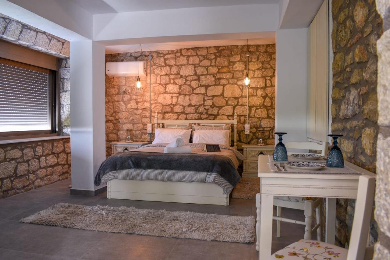 Coastal Stone Hideaway With Stunning Scenery Villa Kitriaí Exterior foto