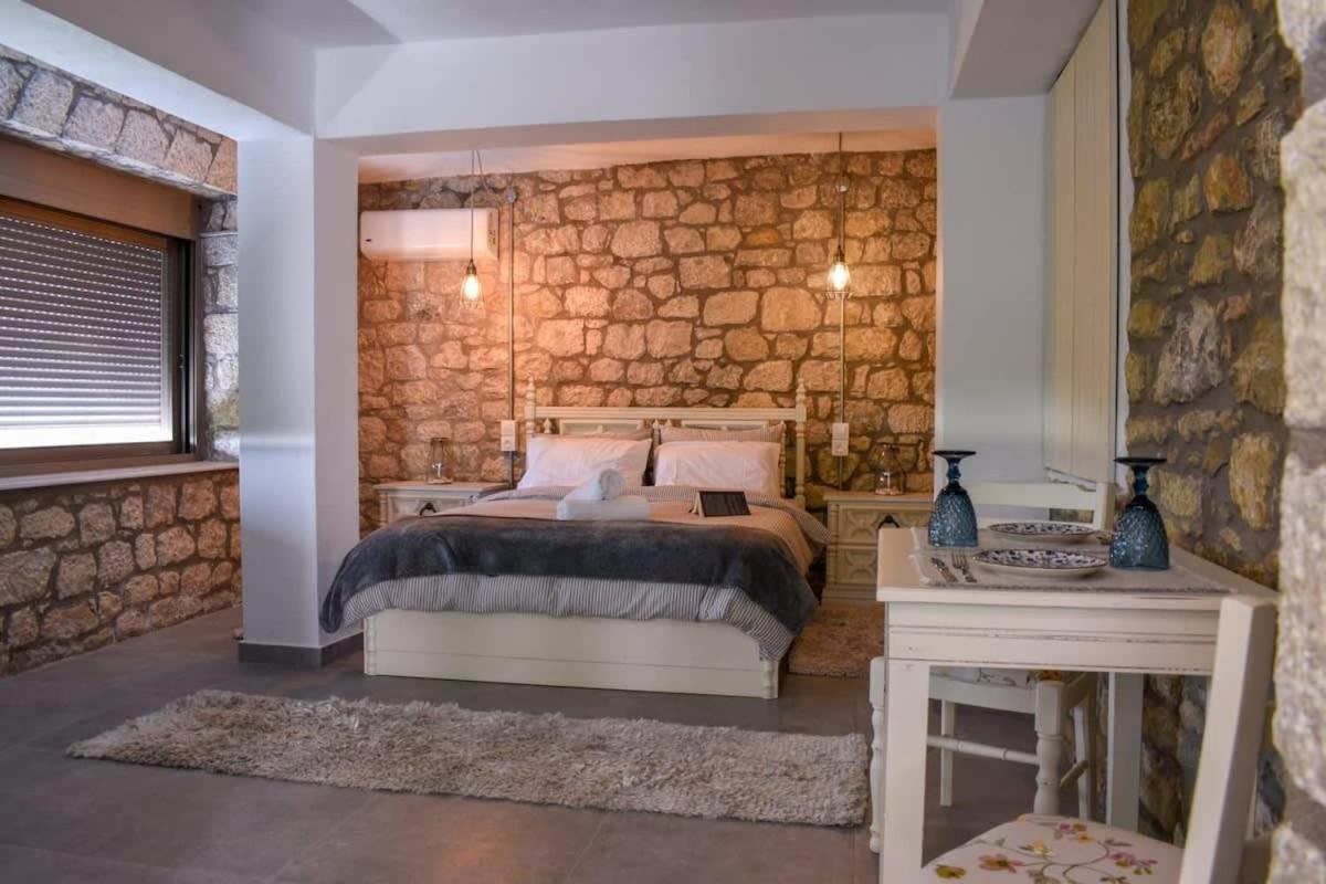 Coastal Stone Hideaway With Stunning Scenery Villa Kitriaí Exterior foto