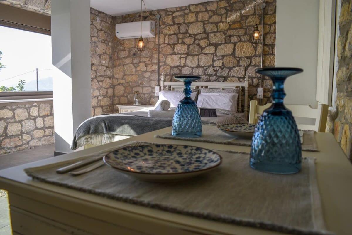 Coastal Stone Hideaway With Stunning Scenery Villa Kitriaí Exterior foto