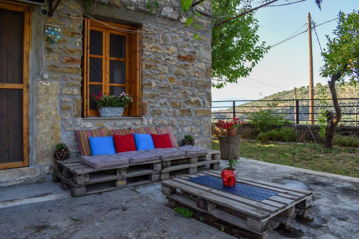Coastal Stone Hideaway With Stunning Scenery Villa Kitriaí Exterior foto