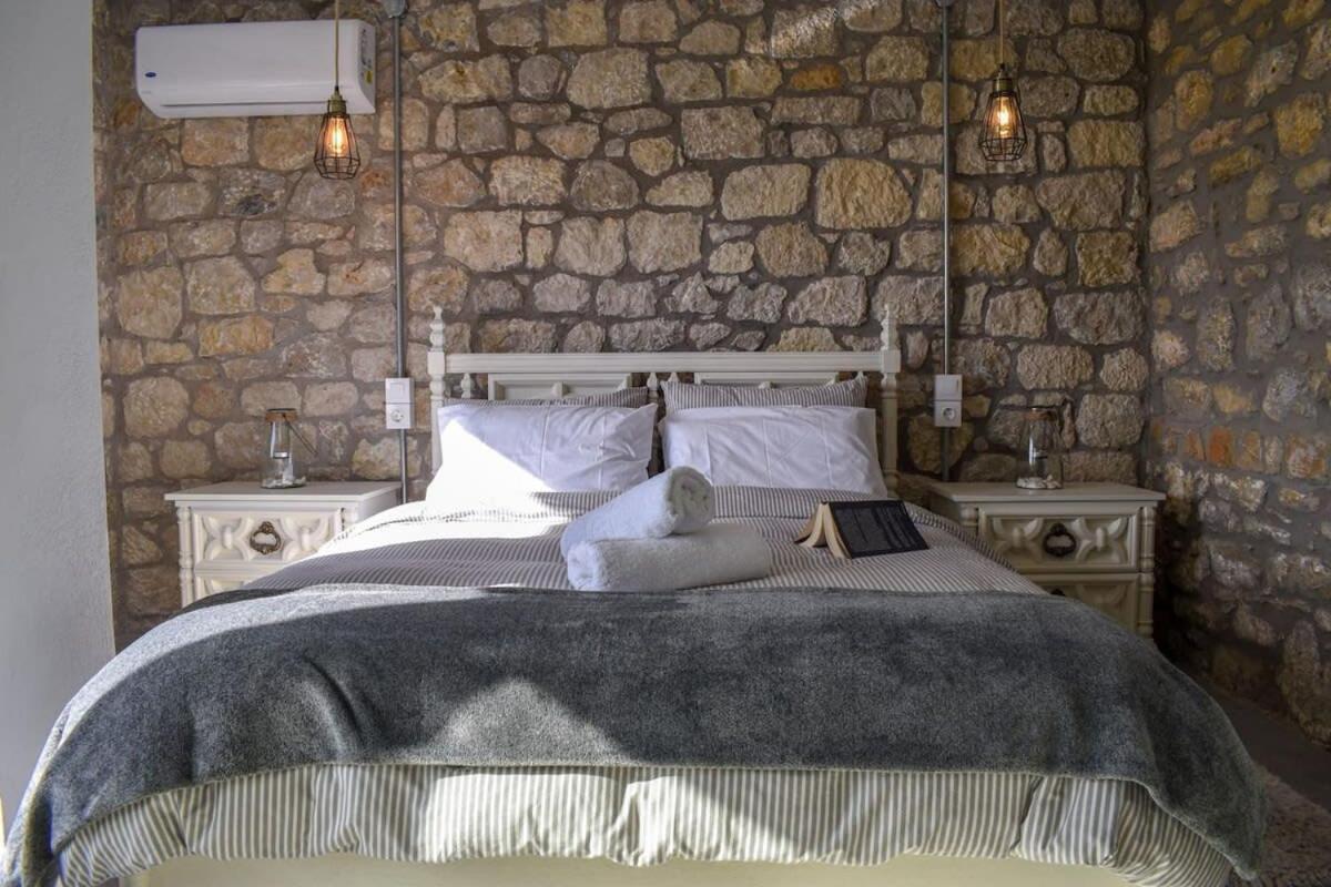 Coastal Stone Hideaway With Stunning Scenery Villa Kitriaí Exterior foto